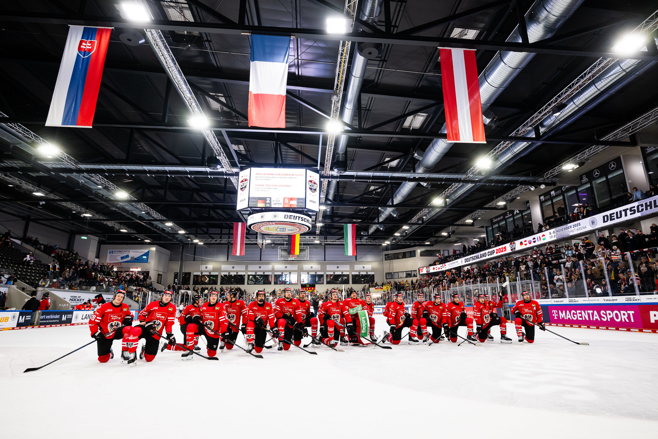 cp H GER AUT DCup25 299k X5